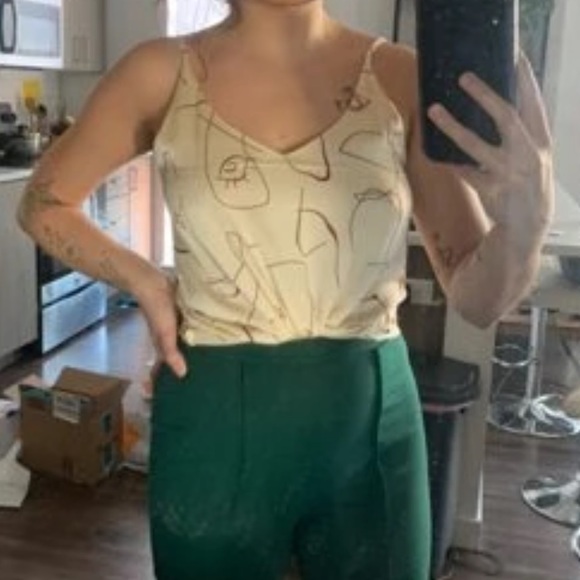 Tank top with abstract print - Picture 7 of 10